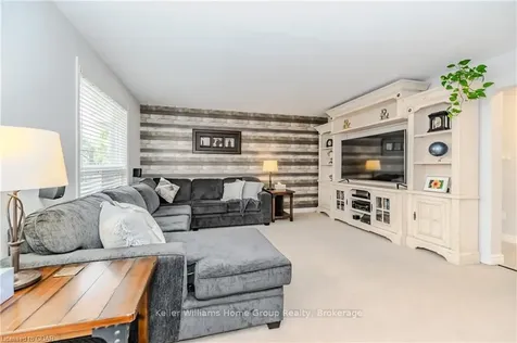 116 Country Club Drive Cambridge ON N1T 2B4