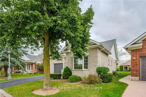 49 Cherry Blossom Circle Guelph ON N1G 4X7