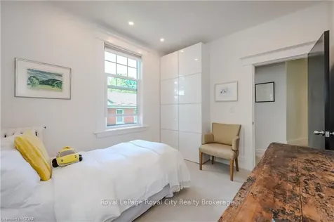 19 Liverpool Street Guelph ON N1H 2K8