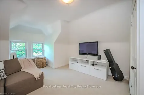 19 Liverpool Street Guelph ON N1H 2K8