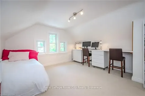 19 Liverpool Street Guelph ON N1H 2K8