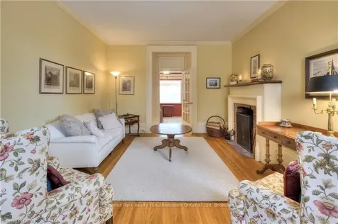 240 Union Street W Centre Wellington ON N1M 1V4