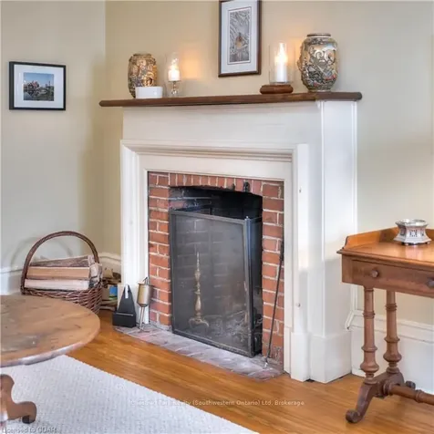 240 Union Street W Centre Wellington ON N1M 1V4