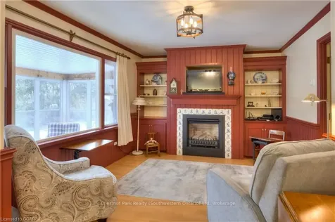 240 Union Street W Centre Wellington ON N1M 1V4