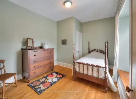 240 Union Street W Centre Wellington ON N1M 1V4