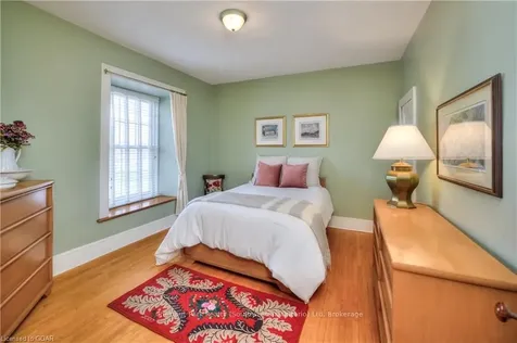 240 Union Street W Centre Wellington ON N1M 1V4