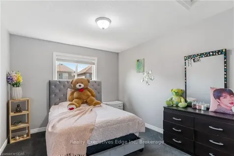 11 Frankfurt Street Kitchener ON N2R 1T5