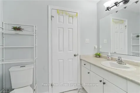 11 Frankfurt Street Kitchener ON N2R 1T5