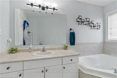 11 Frankfurt Street Kitchener ON N2R 1T5