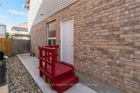 11 Frankfurt Street Kitchener ON N2R 1T5