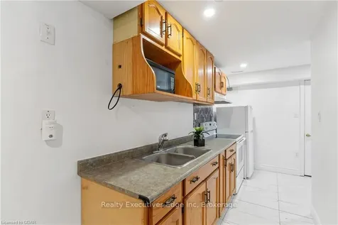 11 Frankfurt Street Kitchener ON N2R 1T5