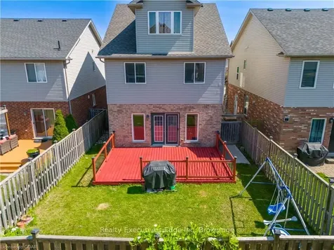 11 Frankfurt Street Kitchener ON N2R 1T5
