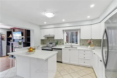 11 Frankfurt Street Kitchener ON N2R 1T5
