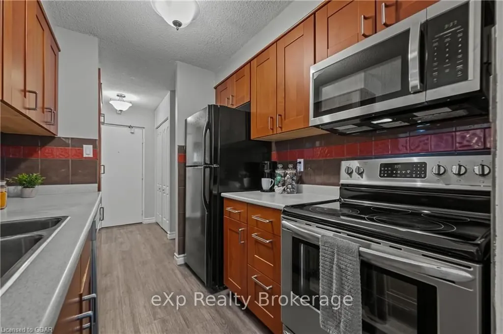 10 Ajax Street Guelph ON N1H 7N6