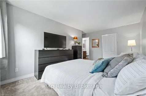 10 Ajax Street Guelph ON N1H 7N6