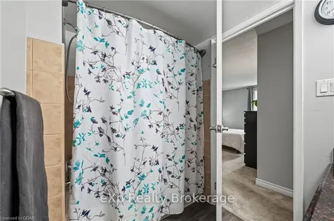 10 Ajax Street Guelph ON N1H 7N6