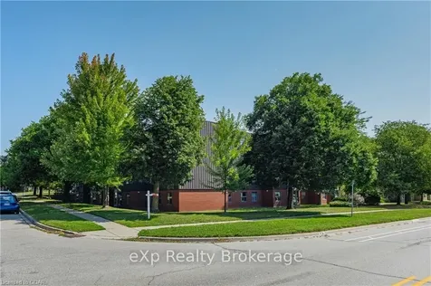 10 Ajax Street Guelph ON N1H 7N6