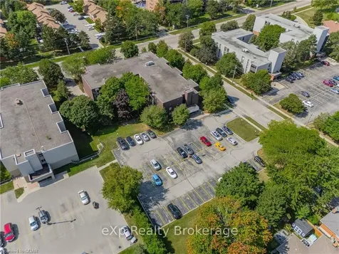 10 Ajax Street Guelph ON N1H 7N6