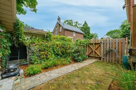 100 Kingsmill Avenue Guelph ON N1E 5W2