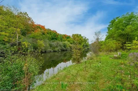 100 Kingsmill Avenue Guelph ON N1E 5W2