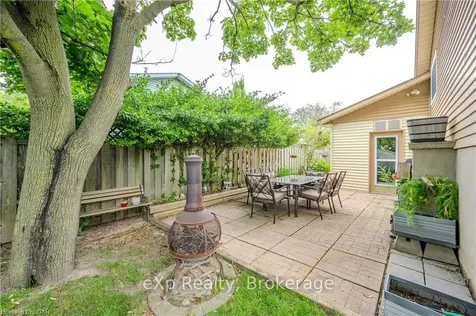 255 Camille Crescent Waterloo ON N2K 3B7