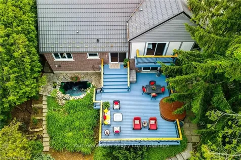 68 Water Street E Centre Wellington ON N0B 1S0