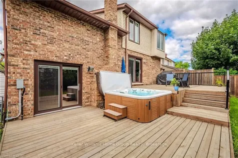11 Wiltshire Place Guelph ON N1H 8B1