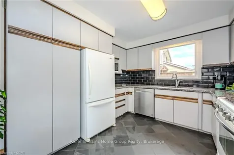 11 Wiltshire Place Guelph ON N1H 8B1