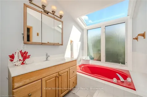 11 Wiltshire Place Guelph ON N1H 8B1