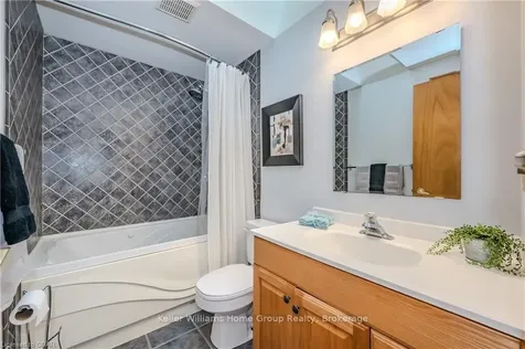 11 Wiltshire Place Guelph ON N1H 8B1