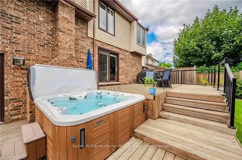 11 Wiltshire Place Guelph ON N1H 8B1