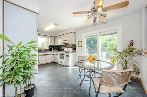11 Wiltshire Place Guelph ON N1H 8B1