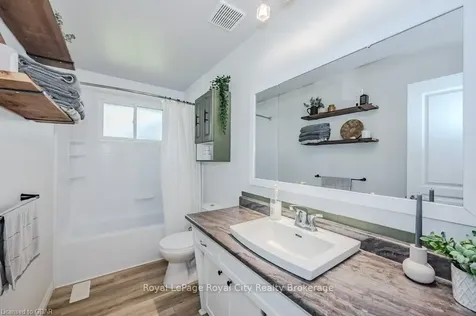 64 Ferndale Avenue Guelph ON N1E 1B5