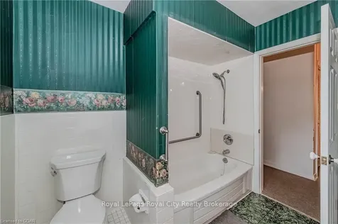 23 Waverley Drive Guelph ON N1E 1G6