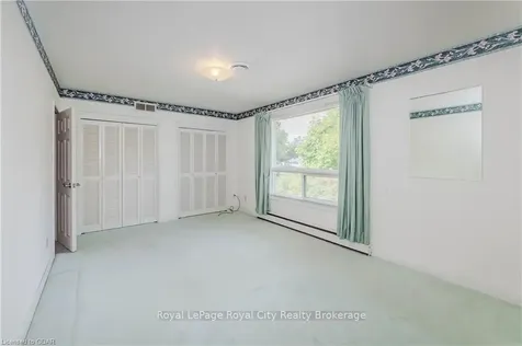 23 Waverley Drive Guelph ON N1E 1G6