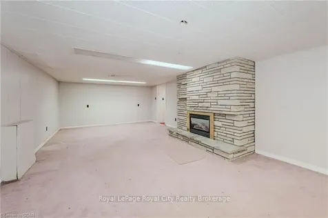 23 Waverley Drive Guelph ON N1E 1G6