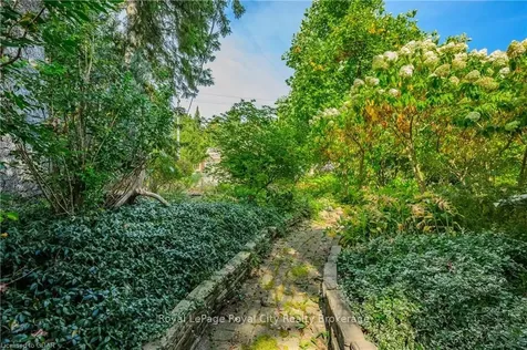 23 Waverley Drive Guelph ON N1E 1G6