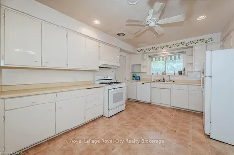 23 Waverley Drive Guelph ON N1E 1G6