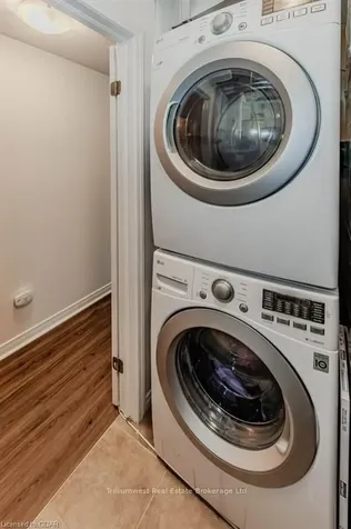 931 Glasgow Street Kitchener ON N2N 0B5