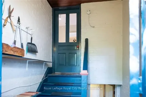 214 Liverpool Street Guelph ON N1H 2L7