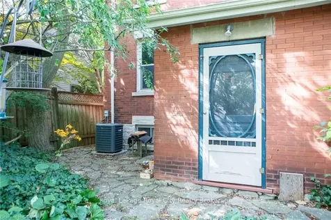 214 Liverpool Street Guelph ON N1H 2L7
