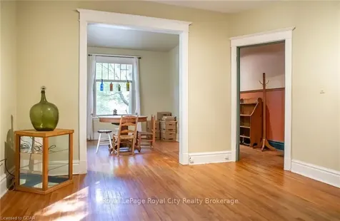 214 Liverpool Street Guelph ON N1H 2L7