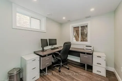 112 Cityview Drive N Guelph ON N1E 6Y5