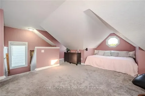 51 Carrington Place Guelph ON N1G 5C3