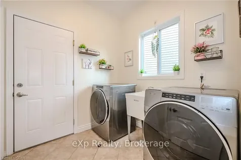 14 Mccorkindale Place Guelph ON N1K 1Z2