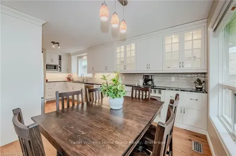 14 Esker N/a Guelph ON N1E 7C8