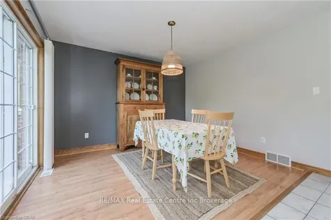 26 Queen Street Mapleton ON N0G 1P0