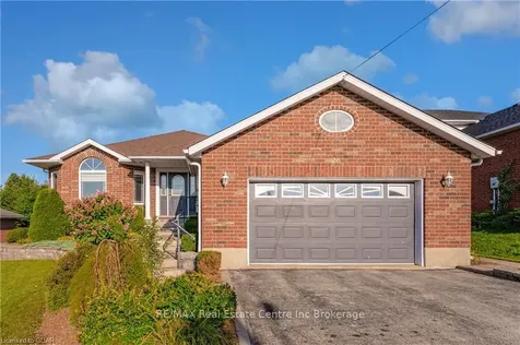 26 Queen Street Mapleton ON N0G 1P0