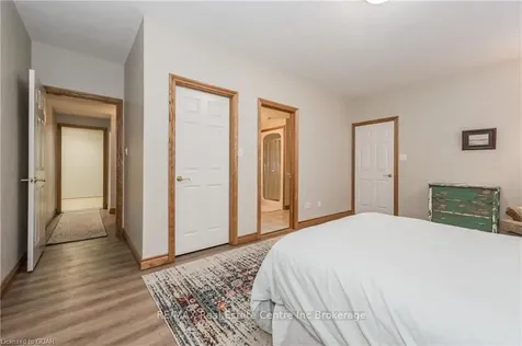 26 Queen Street Mapleton ON N0G 1P0