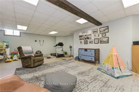 26 Queen Street Mapleton ON N0G 1P0
